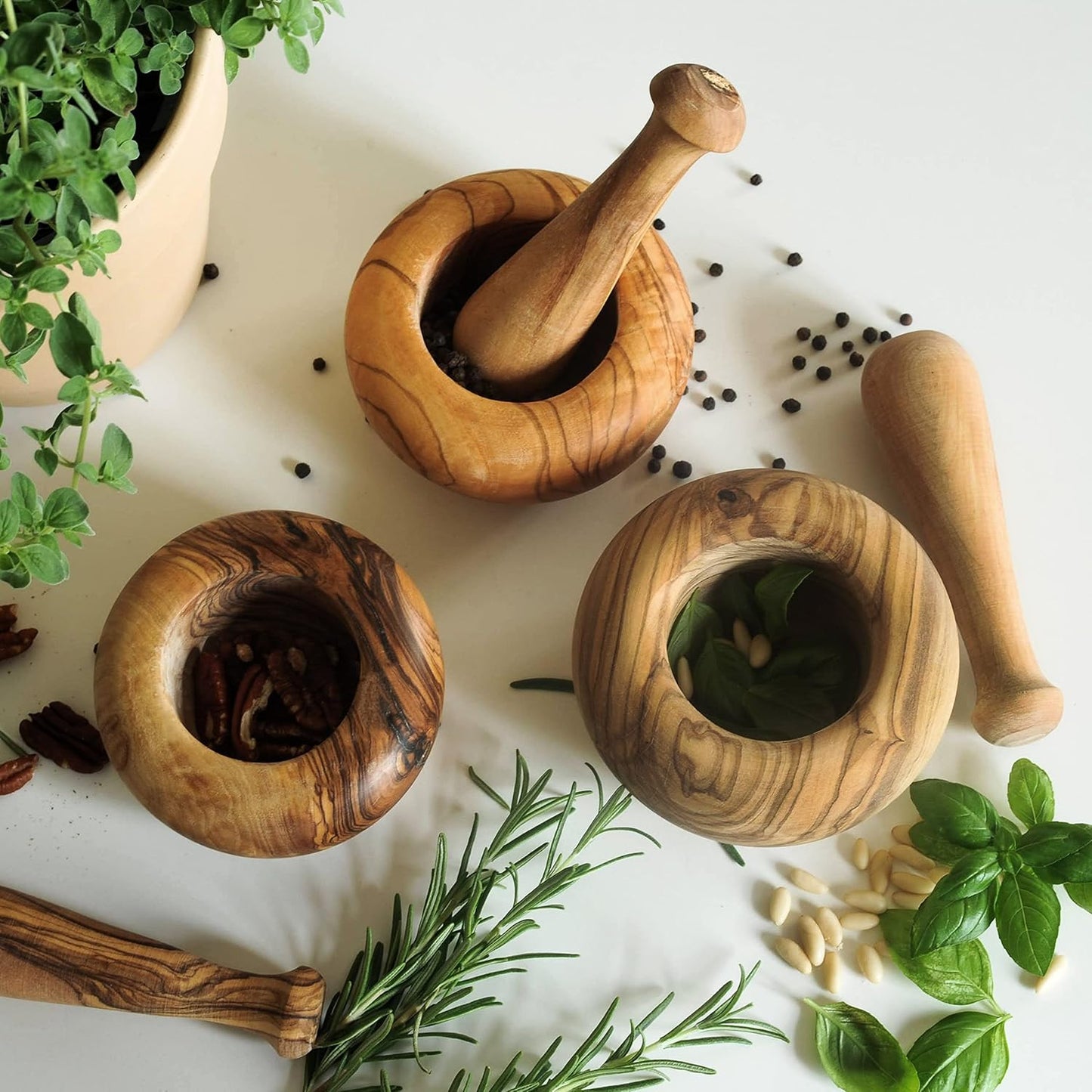 Hofmeister mortar & pestle olive wood 11 cm