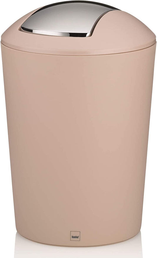 Kela Schwingdeckeleimer Marta 5 Liter – Creme – Abfalleimer fürs Bad, WC oder Büro – Eleganter Kunststoff-Mülleimer mit Schwingdeckel
