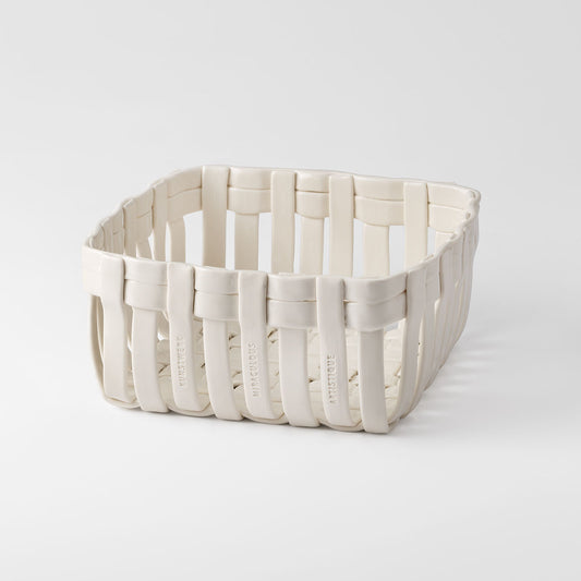 Räder Flechterei Korb – handgefertigtes Porzellan-Kunstwerk in filigranem Design