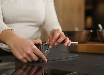 Lares Backform/Backrahmen mit/ohne Klemmung zum fixieren - aus rostfreiem Edelstahl - verstellbare Größe - Made in Germany