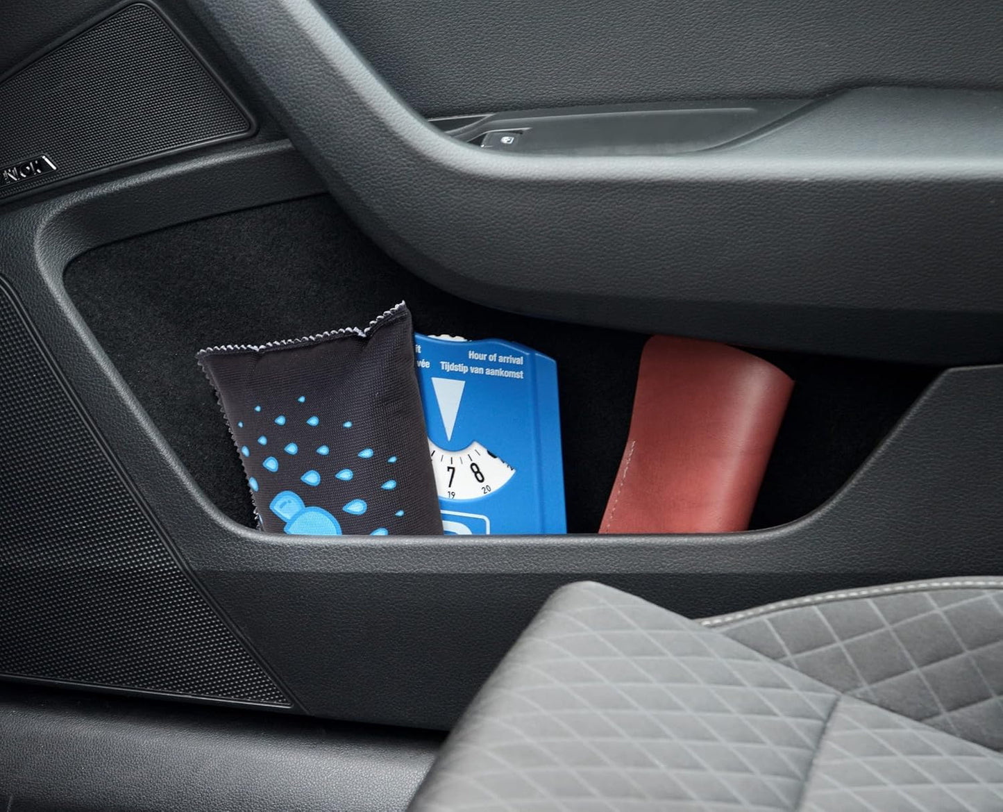 WENKO Auto-Entfeuchter mit Sättigungsanzeige 2er Set je 400g wiederverwendbar